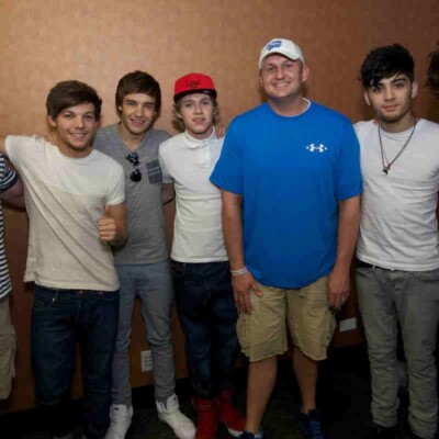 (2014) One Direction on their first US headlining tour (not the one before this when they opened for Big Time Rush, the first show of which was also in Rosemont, IL)